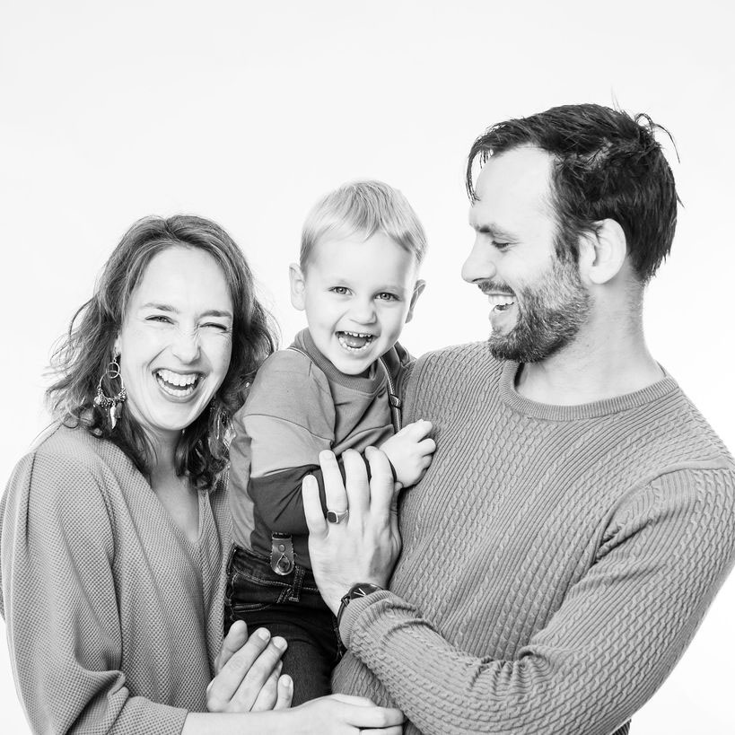 stel met jong kind in studio utrecht